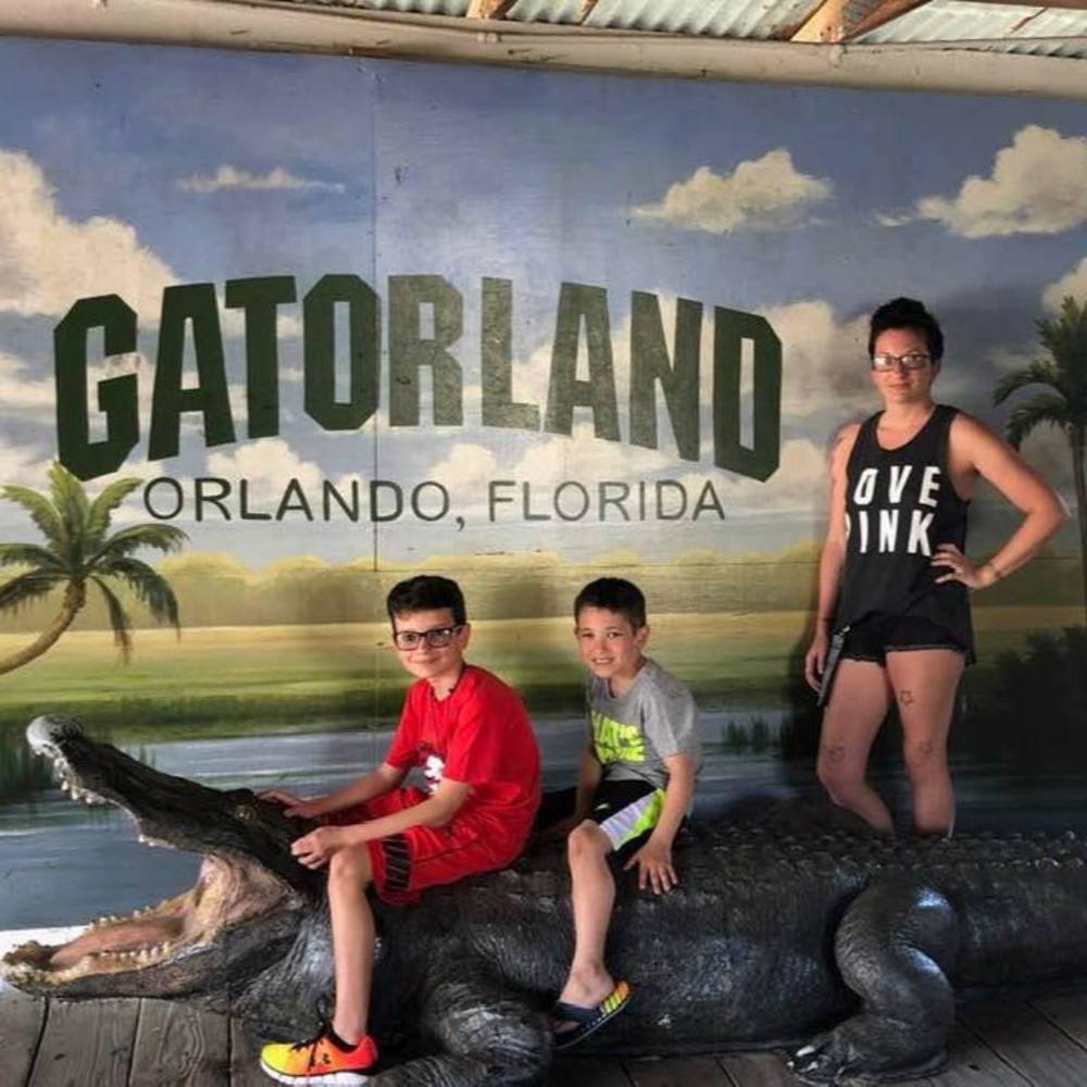 Meet your Posher, Courtney